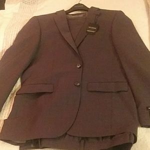 Jos. A. Bank Suits & Blazers - Jos. A. Bank (Traveler Suite) Size 42L/36W Jos. A. Bank Suits & Blazers - Jos. A. Bank (Traveler Suite) Size 42L/36W